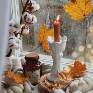 Linen & Light Candle